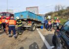 Fatal crash involving four vehicles closes D0 freeway near Modletice