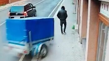 Runaway trailer hits pedestrian in western Bohemia