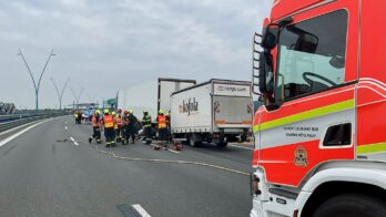Crash involving van and truck closes part of Prague Ring Road